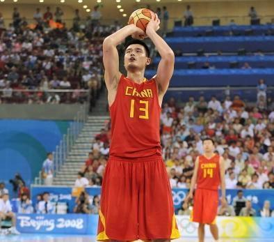 全市场：意甲多家俱乐部有意齐尔克泽，曼联尚未批准其离队（全市场：多支意甲球队追逐齐尔克泽，曼联仍未放行）