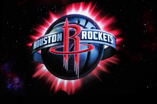 尽力了，库尔图瓦对阵利物浦全场8次扑救仍未挽回败局（库尔图瓦苦撑8次扑救仍难扭转败局，对阵利物浦无力回天）