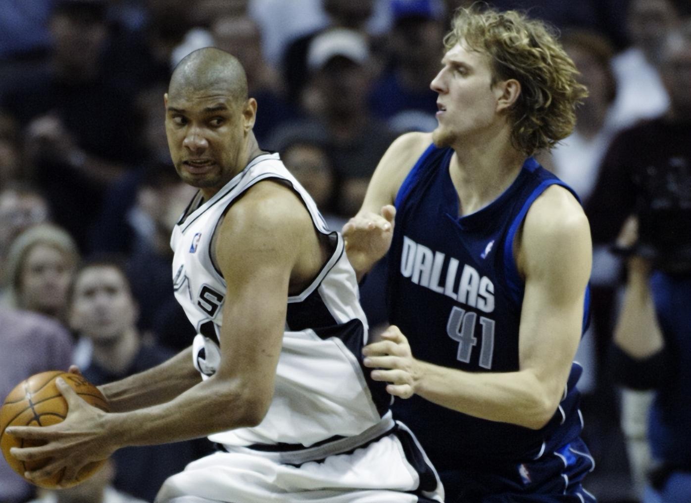 C罗晒精彩倒钩破门视频：谁来起个好标题🤔（C罗发布倒钩神仙球视频，标题你来定）