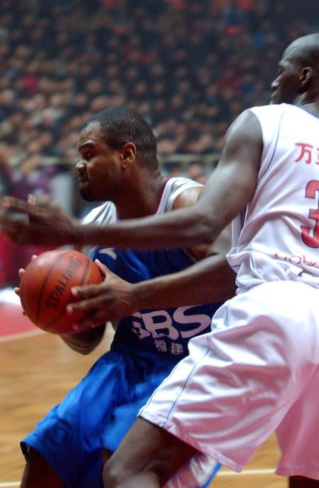 第17届中国杯帆船赛火热开赛 首创“一赛两城三赛制”（第17届中国杯帆船赛启航 开创“一赛两城三赛制”新模式）