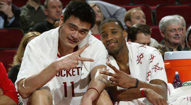 米兰客战都灵首发：莫德里奇领衔，莱奥、恩昆库先发（米兰客场对阵都灵首发公布：莫德里奇压阵，莱奥与恩昆库同先发）